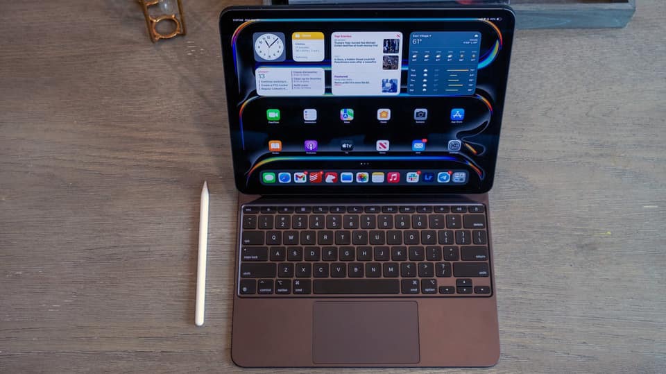 The pros and cons of using an iPad as a laptop
