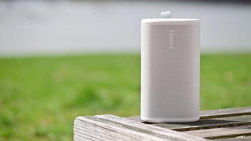 Sonos Play review: Sonos is back with the Goldilocks of portable speakers