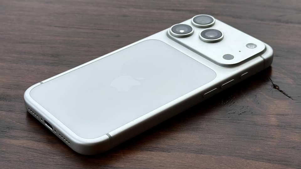 Apple still on track for a revolutionary iPhone 20 in 2027