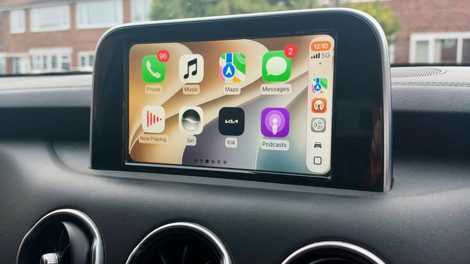 Siri AI changed how I use my iPhone while driving