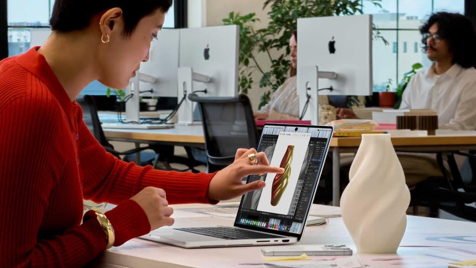 Macworld Podcast: Apple’s new touchscreen MacBook Pro