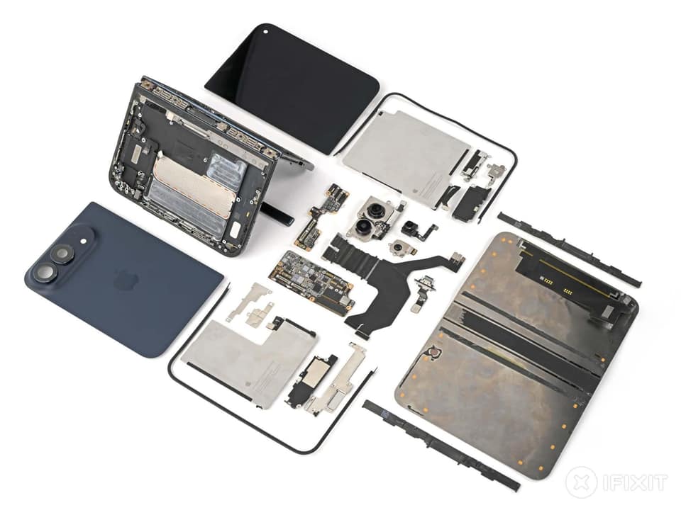 iFixit&#8217;s look inside the iPhone Duo may explain those broken screens and hinges