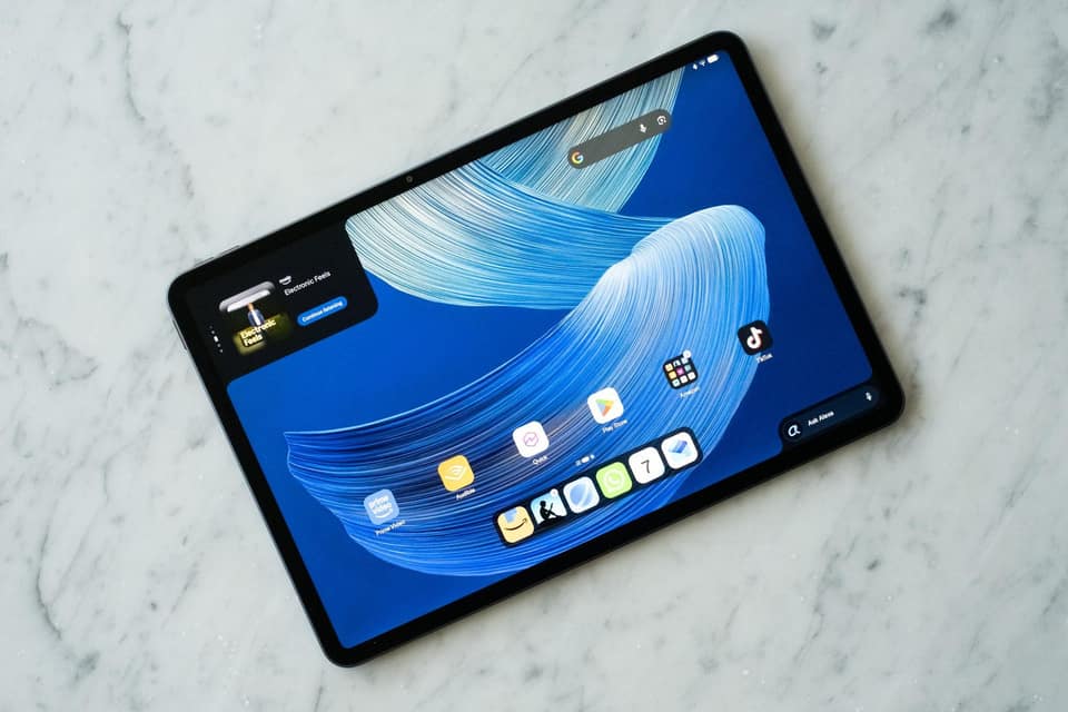 Hands-on with Amazon&#8217;s Alexa Tablet 12 Pro and its wild new matte display