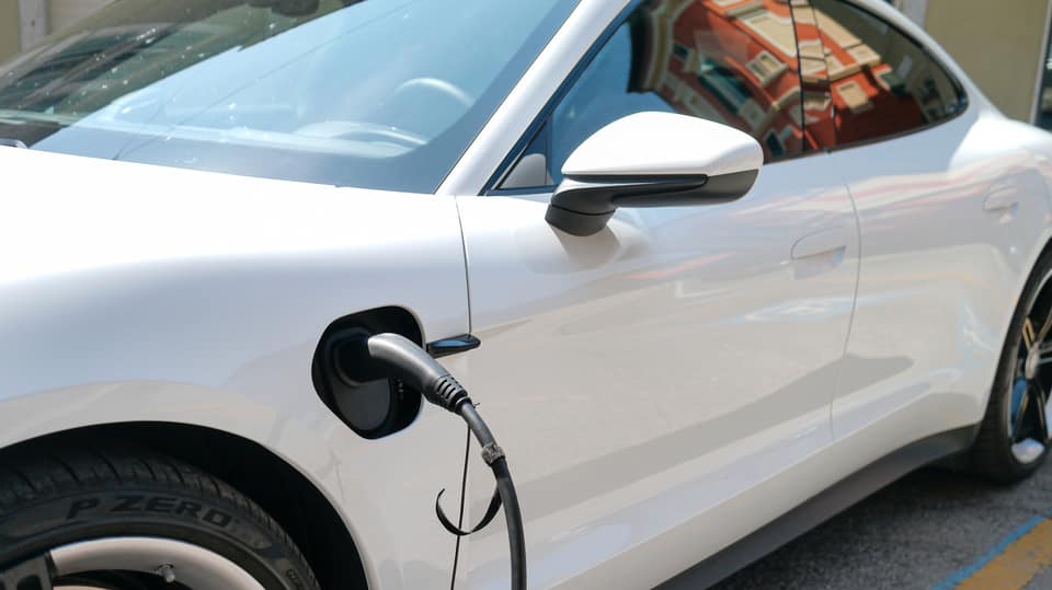 What kind of cooling system do EV batteries use and how does it work?