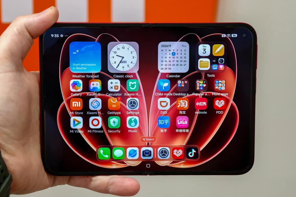 Xiaomi’s wide foldable promises more power than Samsung’s