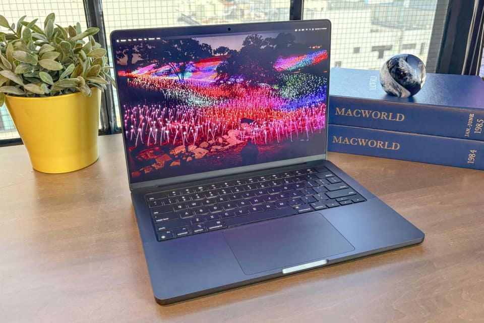 A new M5 MacBook Pro is down to $1,349 in this insane blowout deal