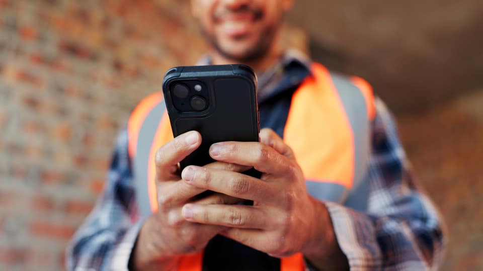 What is a PDF reader and do you really need a dedicated one on your phone?
