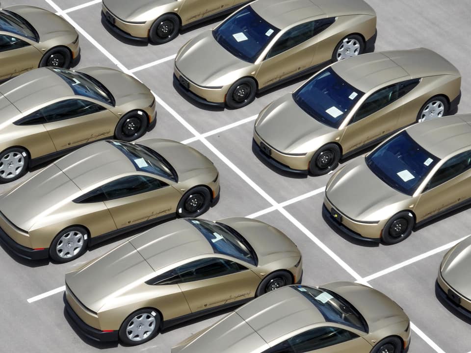 Cities want to put the boot on robotaxis