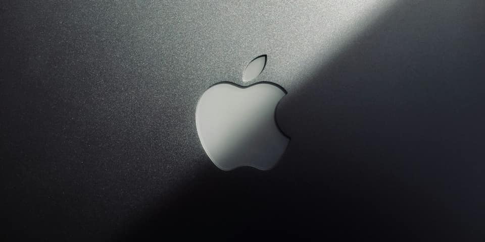 Apple poaches longtime Meta executive to lead global litigation