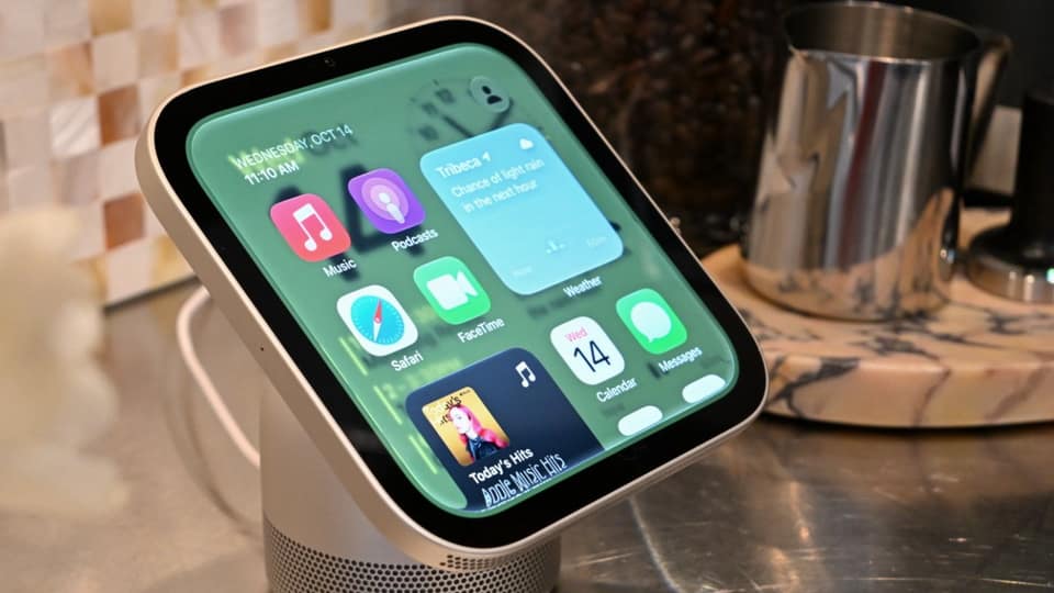 Simplicity and Siri AI are the HomeView's killer features, says Apple