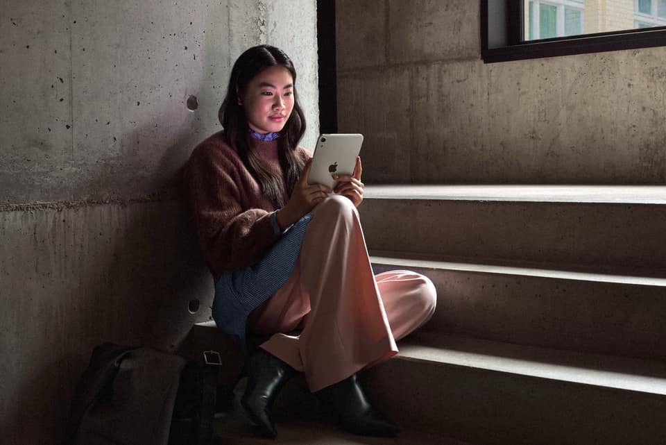 The New iPad mini Adds OLED with a Larger 8.5-Inch Display