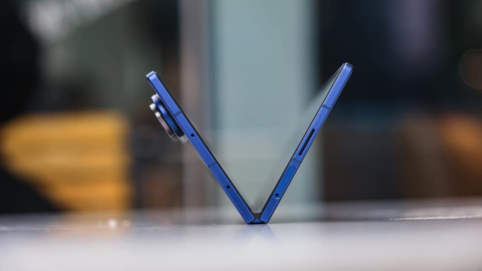 How to take care of your foldable phone's hinge