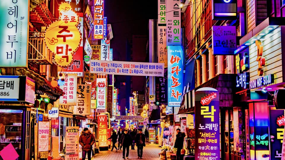 Apple and Google fined in South Korea over app store violations