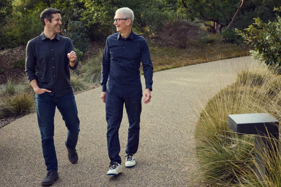 Farewell, Tim Cook: An era-defining CEO who hung on too long