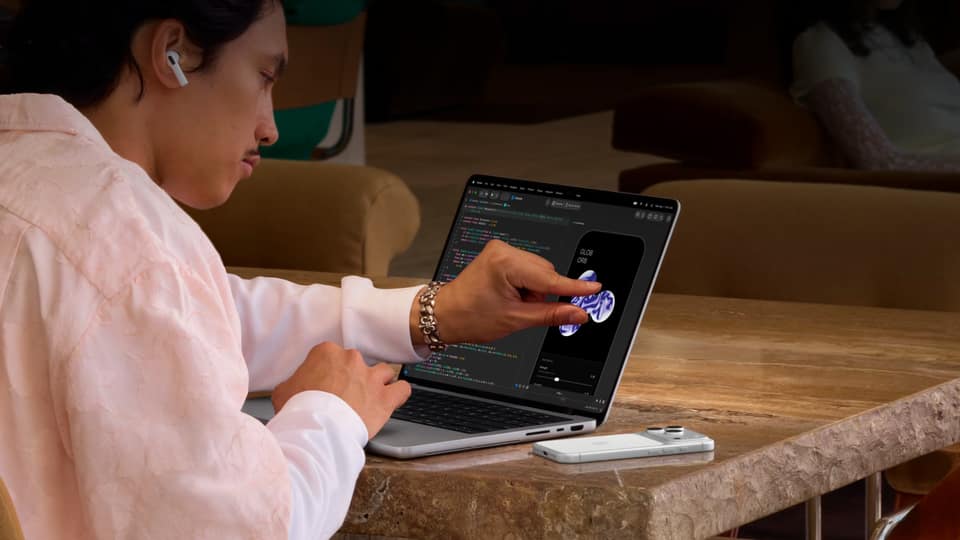 Adding Touch Didn't Cost the MacBook Pro Any Battery Life