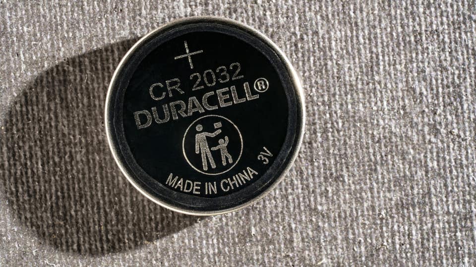 Here's how to test a CR2032 battery to see if it's good