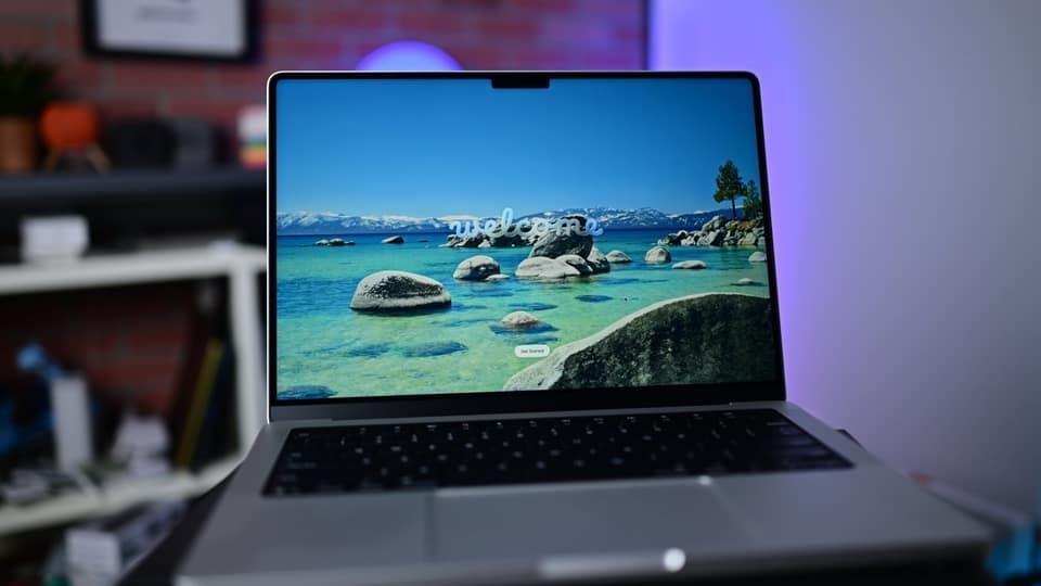 macOS development continues to hint at touchscreen MacBooks