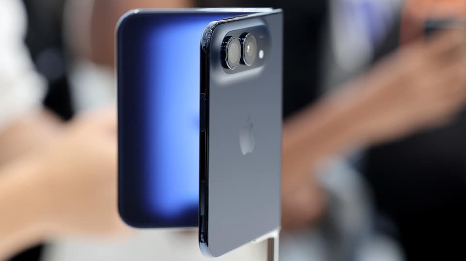 How Xiaomi, Oppo and other non-US brands are challenging the iPhone Duo