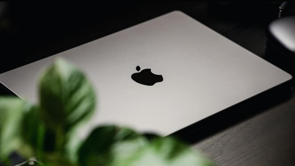 Apple wants to stop you from blindly trusting AI agents