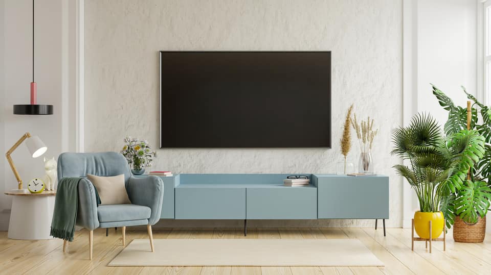 What are the actual differences between cheap and expensive smart TVs?