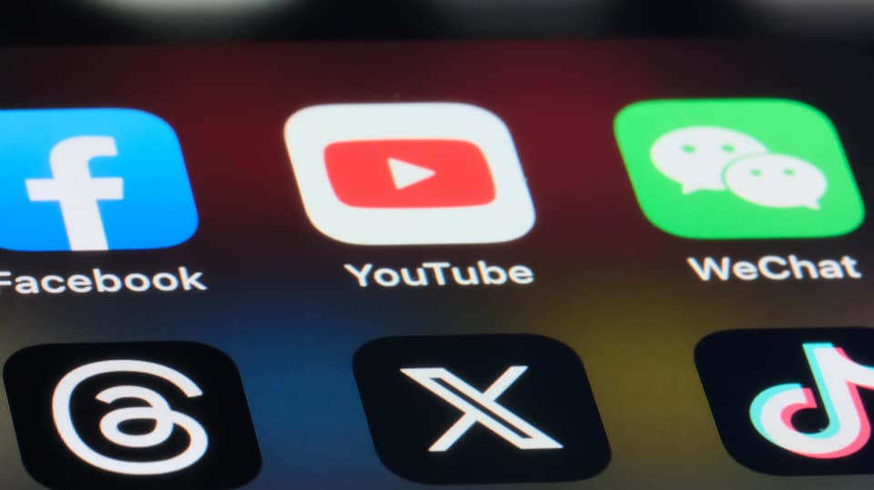 Greece enacts social media ban for kids under 15