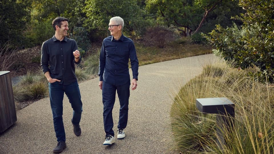 Tim Cook Comments on His Final Day as Apple CEO