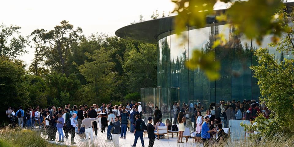 Apple names new head of mergers and acquisitions, per report