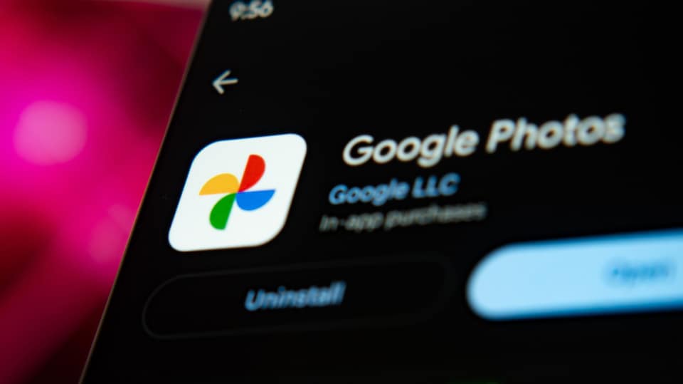 Google Photos vs. Gallery app: What's the difference and which should you use?