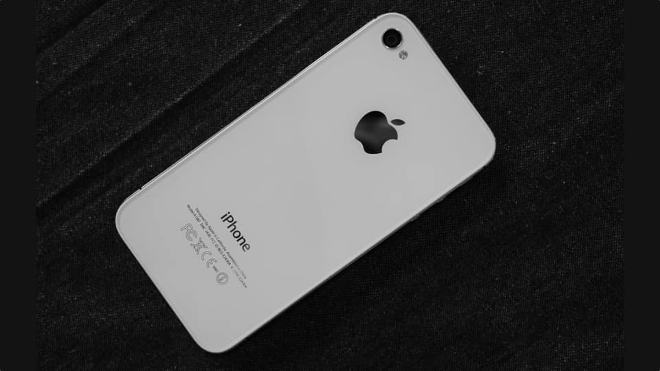 Today in Apple history: iPhone 4s opens for Siri-ous preorders