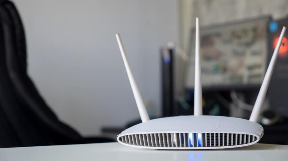 What do all the lights on your Netgear router mean, and which ones actually matter?