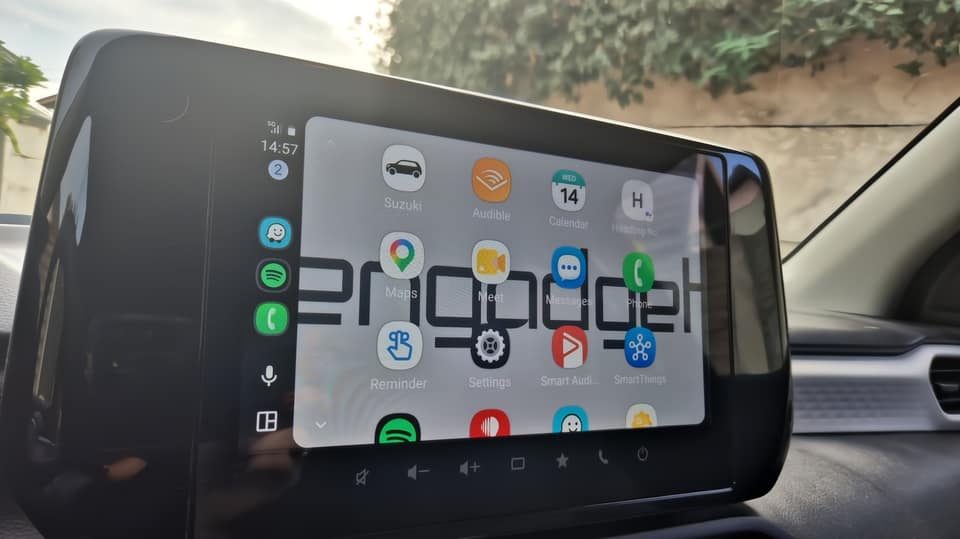 How to change and customize your Android Auto display