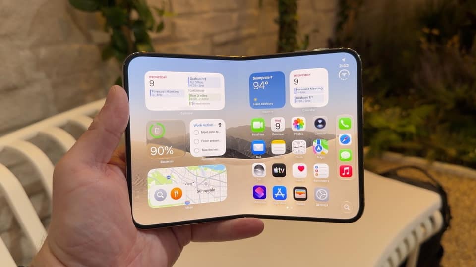 iPhone Duo will greet some owners by name on its first boot